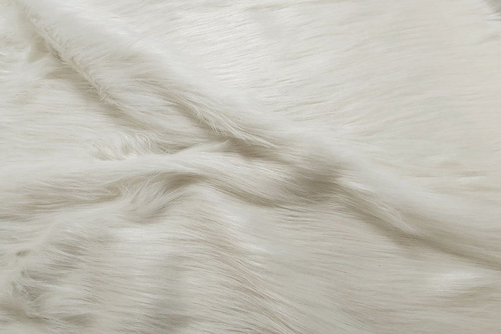 Rainbow Fabrics F1: Off White Long Hair Faux Fur