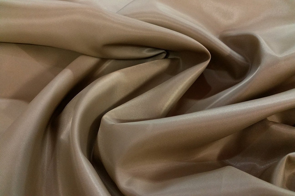 Rainbow Fabrics L1: Creamside Lining