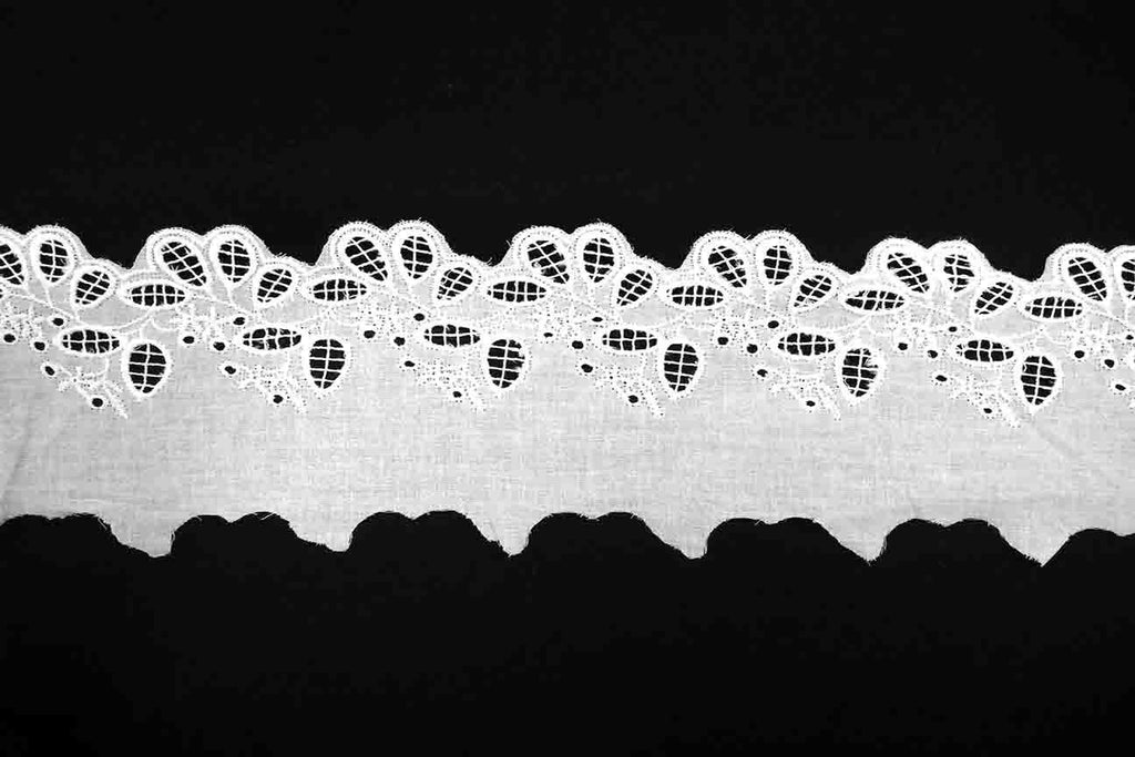Rainbow Fabrics LT: Simple Leaves Lace Trim