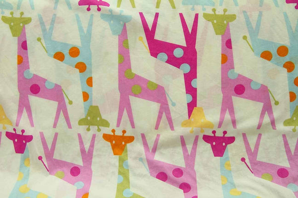 A1: Pink Giraffes Patchwork / Craft Fabric - Rainbow Fabrics