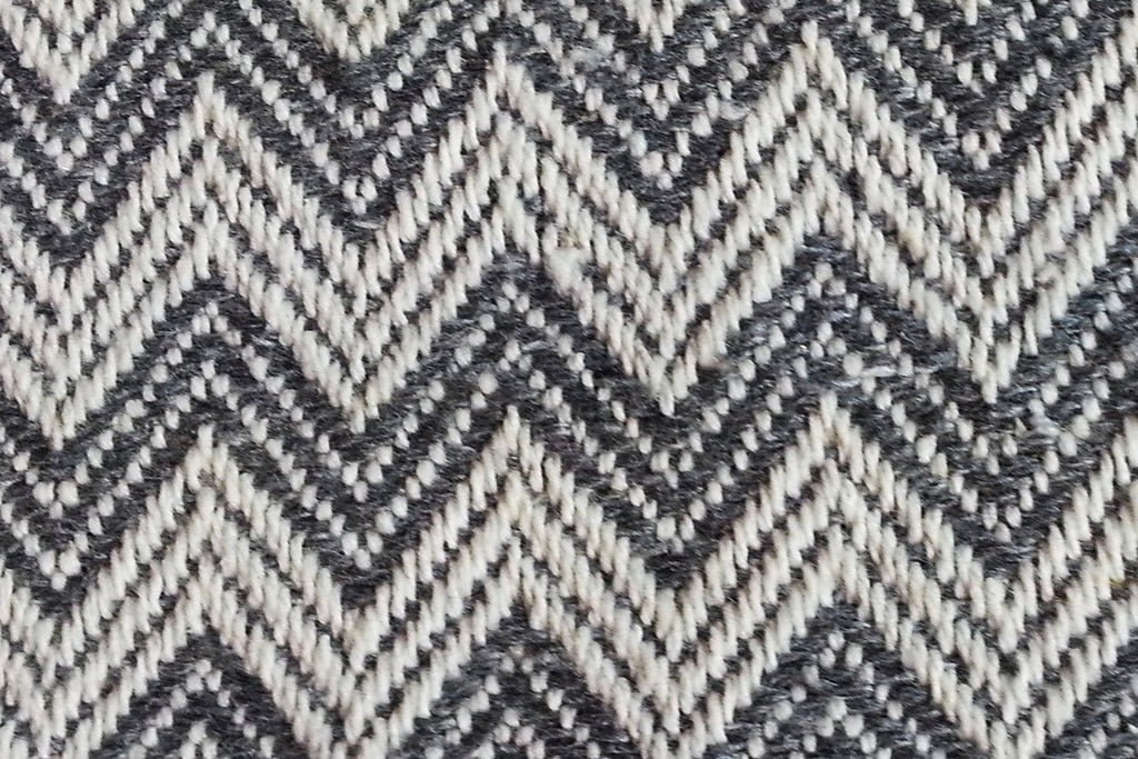 Rainbow Fabrics DU: Grey and White Sawtooth Weave