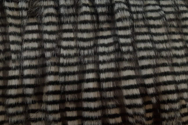 Rainbow Fabrics F1: African Porcupine - Off White And Black Stripe Faux Fur