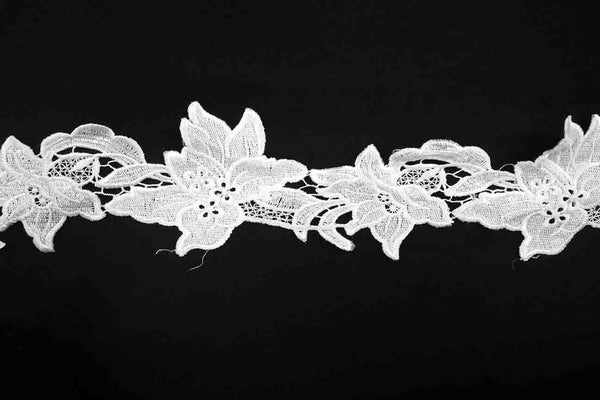 Rainbow Fabrics LT: Floral Lace Trim SOLD OUT