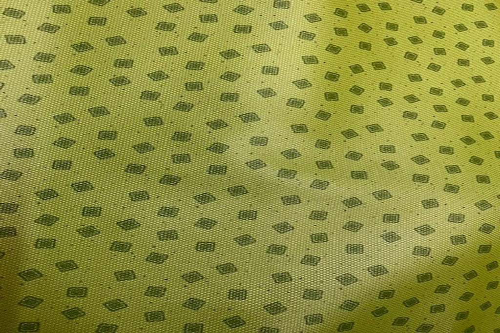 Rainbow Fabrics VE: Dark Green Small Squares On Pear Vinyl