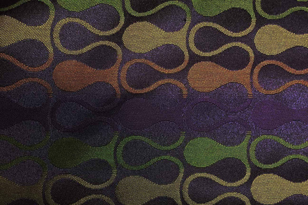 Rainbow Fabrics WU: Wave on Purple Waterproof Upholstery - 07